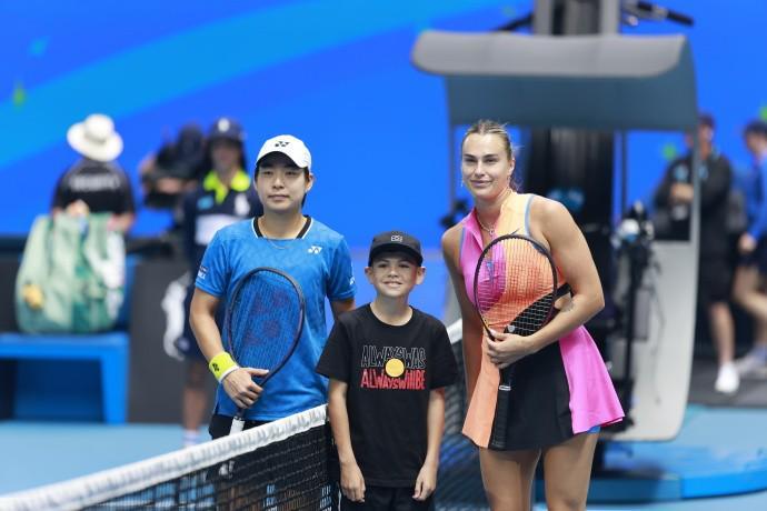 白卓璇：世界第一萨巴伦卡也会有起伏，她没有想象中那么可怕