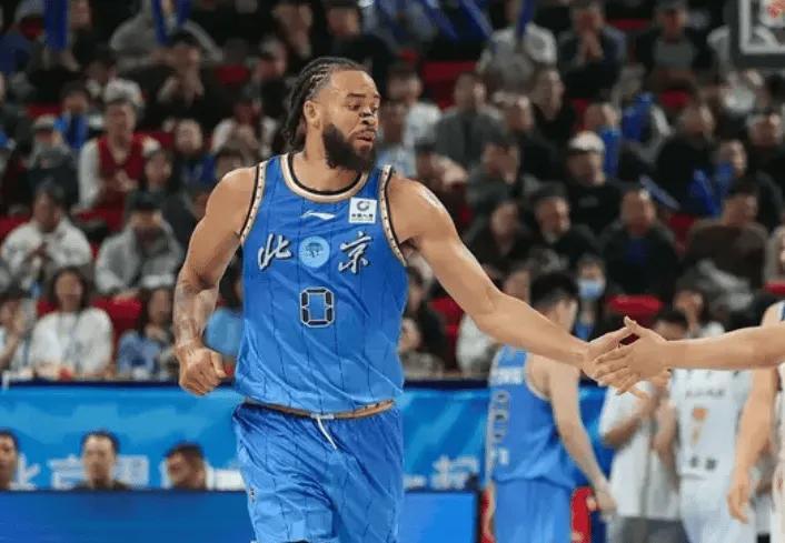 江南体育app官方下载-北京98-85战胜广州 球员评价：4人优秀，3人及格，3人低迷