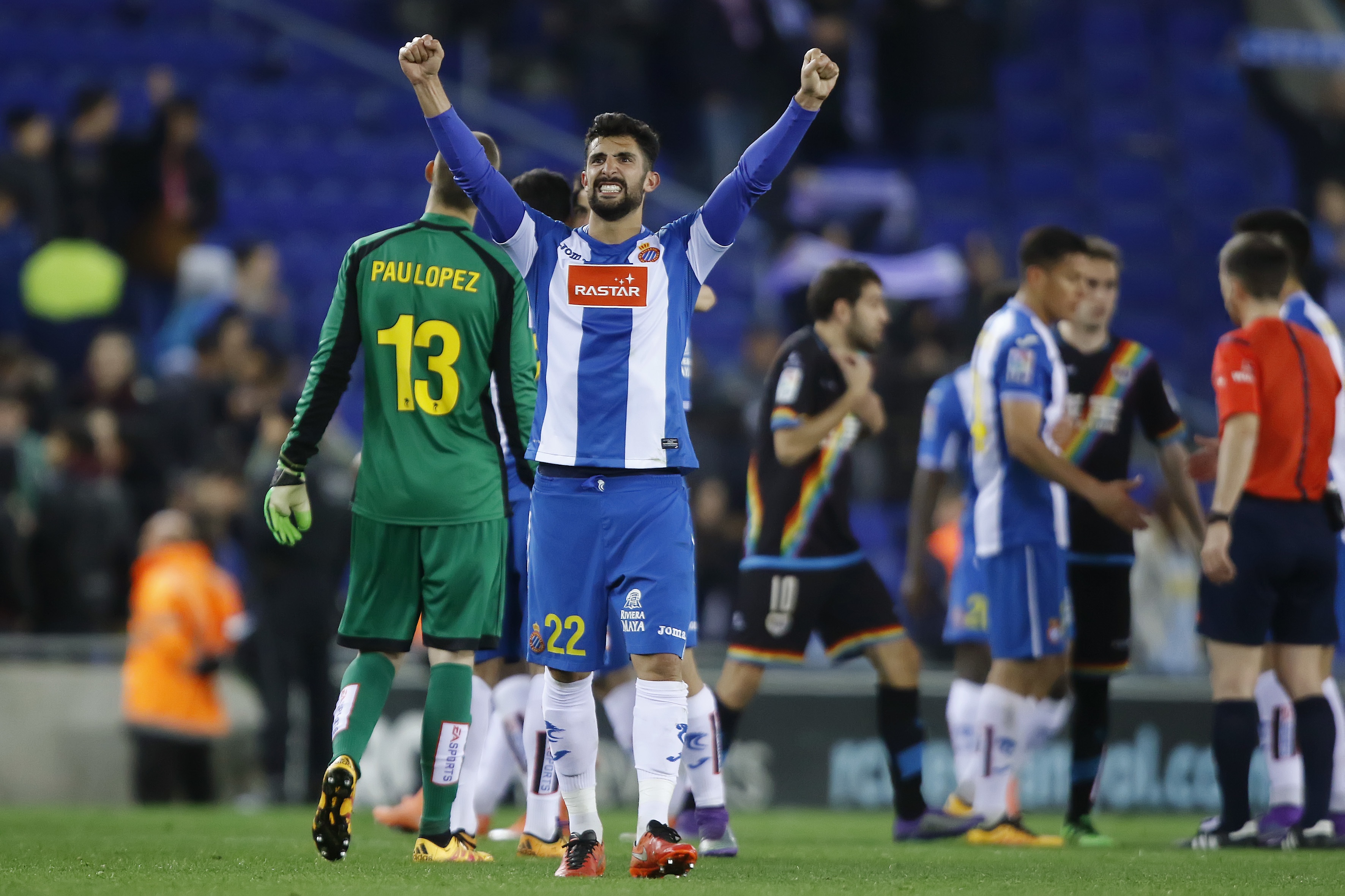 江南体育-前西班牙人后卫：梅西当年说我太菜，我只能回击说他太矮